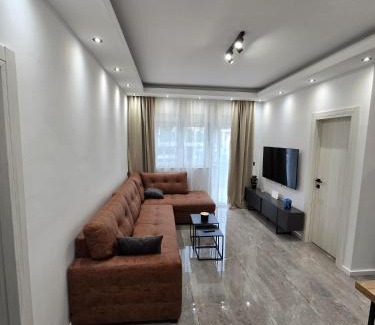 Canton 10 Apartment | Suite M