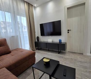 Canton 10 Apartment | Suite M