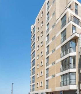 Heist Apartment | Suite Maritim - Zijdelings zeezicht op 10m van strand en zee