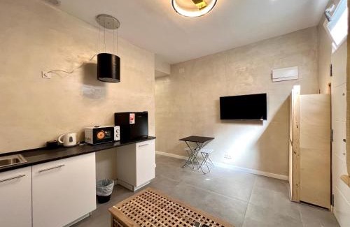 Portazgo House | Suite N25