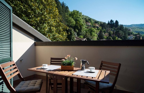 Riva Apartment | Suite "Persico" at 2 steps from the lake with private terrace, lounge bar and swimming pool