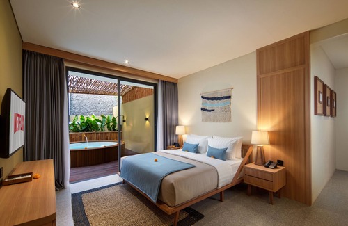 Batu Bolong Resort | Suite Plunge Pool in Canggu