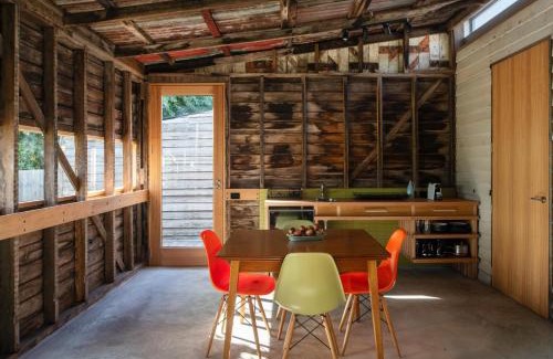 Invermay House | Suite Shed, Unique accessible private guest suite in Launceston