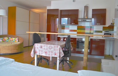 Argegno Apartment | Suite - Silver Lake Residence front lake with private garage