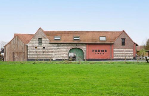Sainghin-en-Melantois Apartment | Suite & SPA à La Ferme 1802