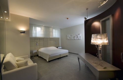Frosinone Hotel | Suite Testani