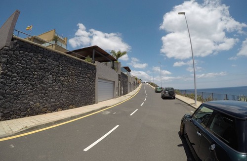 Santa Cruz de Tenerife Apartment | Suite with terrace overlooking the sea and pool for a fee.