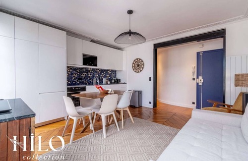 2nd Arrondissement Apartment | Suite Zola by HILO Collection