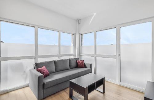 Dietzenbach Apartment | SUITE4ME - Moderne Apartments I Küche I Balkon I Waschmaschine