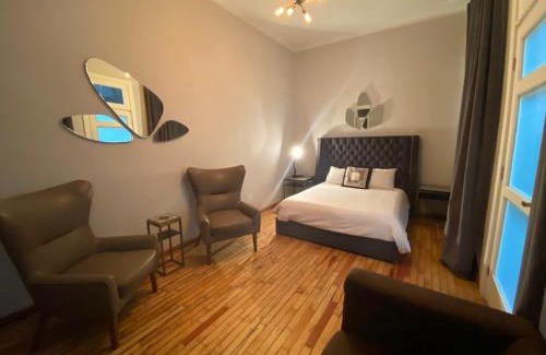 Cuauhtemoc Hotel | Suites Alcazar