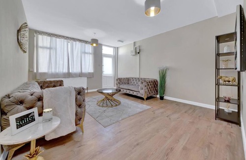Dartford Apartment | Suites by Rehoboth - Royal Suite - Dartford