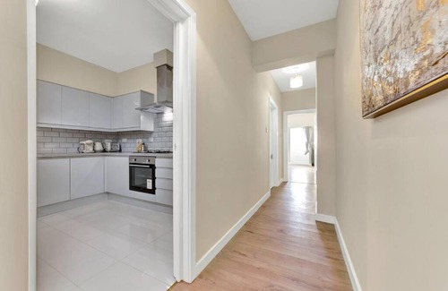 Dartford Apartment | Suites by Rehoboth - Royal Suite - Dartford