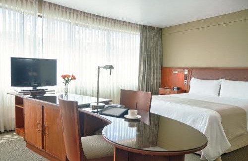 Macrodistrito Sur Hotel | Suites Camino Real