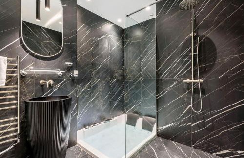 Croix Rousse Hotel | Suites privées luxe avec balnéo & sauna, Lyon Croix-Rousse