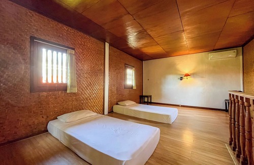 Downtown Kuta Hotel | Suji Bungalow