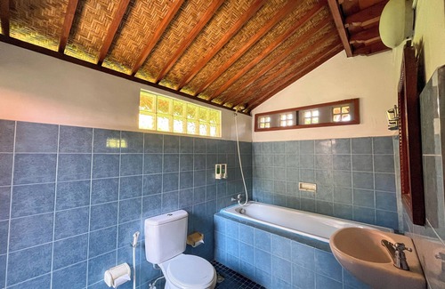Downtown Kuta Hotel | Suji Bungalow