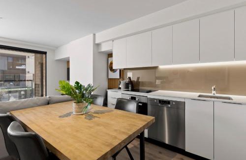Arthur's Point Apartment | Suki Apartment at the base of Coronet Peak
