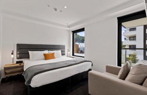 Arthur's Point Apartment | Suki Apartment at the base of Coronet Peak