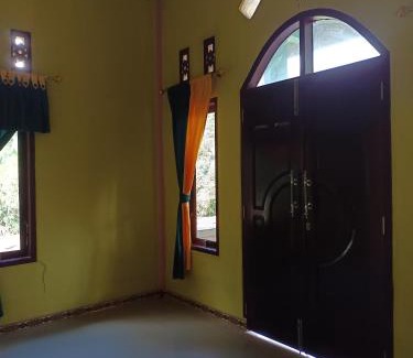 Waisai Apartment | Sulawesi Forest Guest House