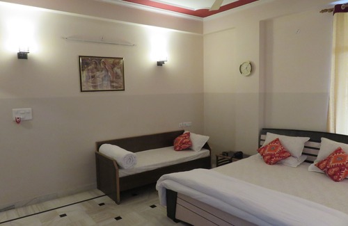 Malviya Nagar House | Sumitra Enclave- A Home Away From Home