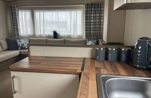 Barnstaple House | Summer Breeze Tarka Holiday Park