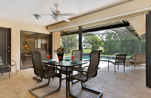 Lochmoor Waterway Estates House | Summer discounts! New lanai! Electric-heated pool home w/spa in quiet neighborhood - Villa Milano