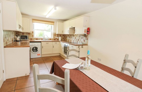 Bedale Cottage | SUMMER FARM COTTAGE, with a garden in Crakehall