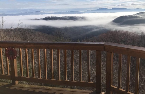 Beech Mountain Ski Chalet | Summer Fun in the Mountains at Skyline View on Beech!