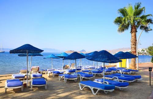 Bitez Apartment | Summer Garden Suites Beach Hotel