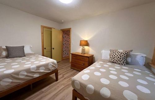 Tallahassee Apartment | Summer Grad Dates Open, Campus Close, Pet Friendly