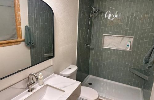 Tallahassee Apartment | Summer Grad Dates Open, Campus Close, Pet Friendly