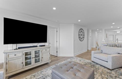Isle of Palms Apartment | Summer House 202 - 3BR Oceanfront Condo! View!