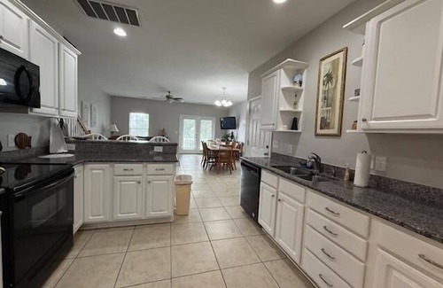 Surfside Beach House | Summer's Den