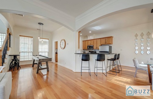 Washington Ave./ Memorial Park House | Summer's End Deal - Birdie