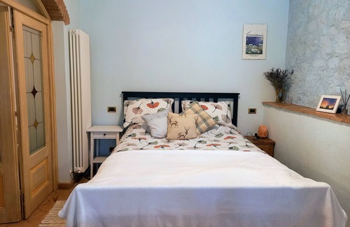Montelirossi Apartment | Summer sale! Lovely 3-Bed Apartment in Spoleto