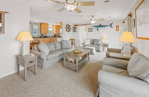 Brigands' Bay House | SUMMER SAVINGS - Soundfront Home in Frisco with Hot Tub and Private Dock