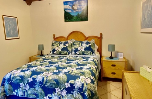 Maunaloa Condo | Summer Specials! Unobstructed Full Ocean Views in Amazing Upstairs 2/2 Unit
