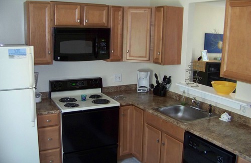 Misquamicut Cottage | Summer weeks are filling fast. Please call 401.932.6903 to reserve