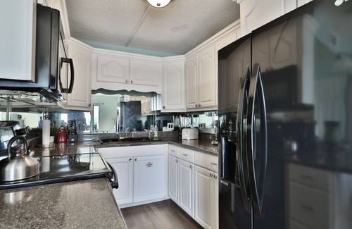 Panama City Beach Condo | Summit 1BR 1.5BA on the 8th floor!