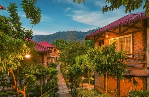 Samaguri Hotel | Summit Green Lake Tea Resort & Spa
