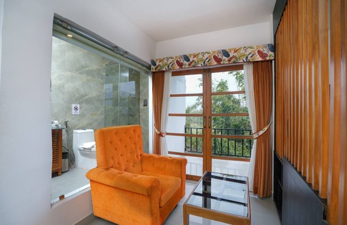 Samaguri Hotel | Summit Green Lake Tea Resort & Spa