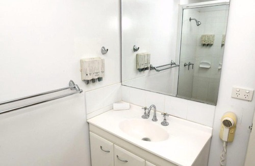 Townsville Hotel | Summit Motel