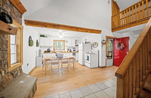 Terry Villa | Summit Sanctuary Spacious Private NRG