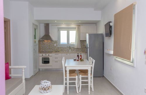 Naxos House | Sun and Moon Villas