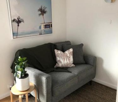 Newtown Apartment | Sun-Drenched 1 Bed Studio Apartment In Newtown