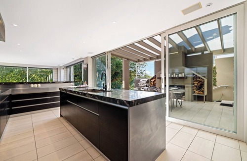 Parnell House | Sun Drenched Natural Oasis right in Central Auckland