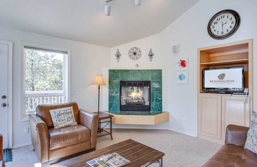 Sunriver House | Sun-filled Home, A/C, Private Hot Tub, Ping Pong, Bikes-SHAG06