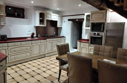 Doue House | Sun in Terre de Brie with spa