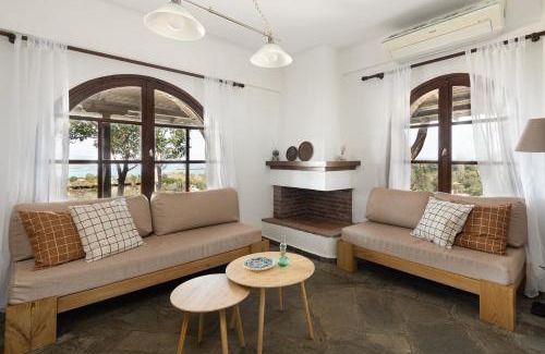 Vourvourou House | Sun Kiss Cottage, Vourvourou #FeelsLikeHome