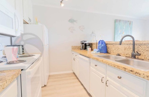Galveston Condo | Sun Kissed at the Maravilla